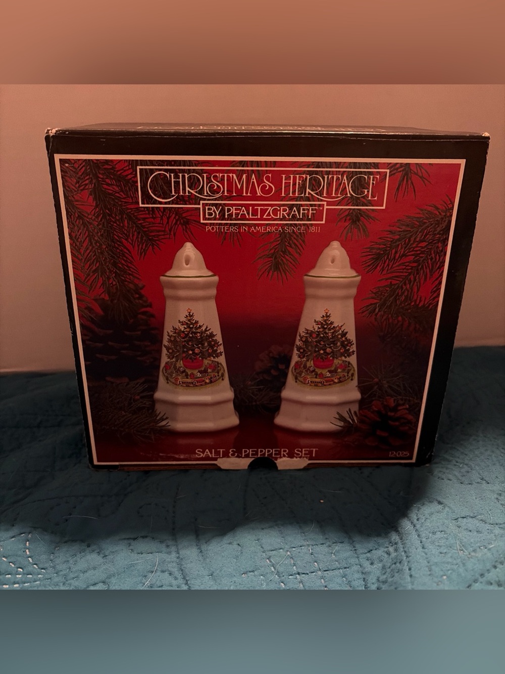Pfaltzgraff White Christmas Heritage Tree Salt & Pepper Set